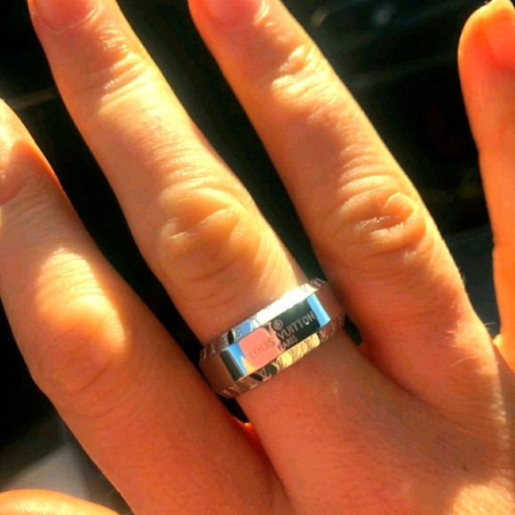 Stainless Steel Silver & Gold Ring - Picture 2 of 2